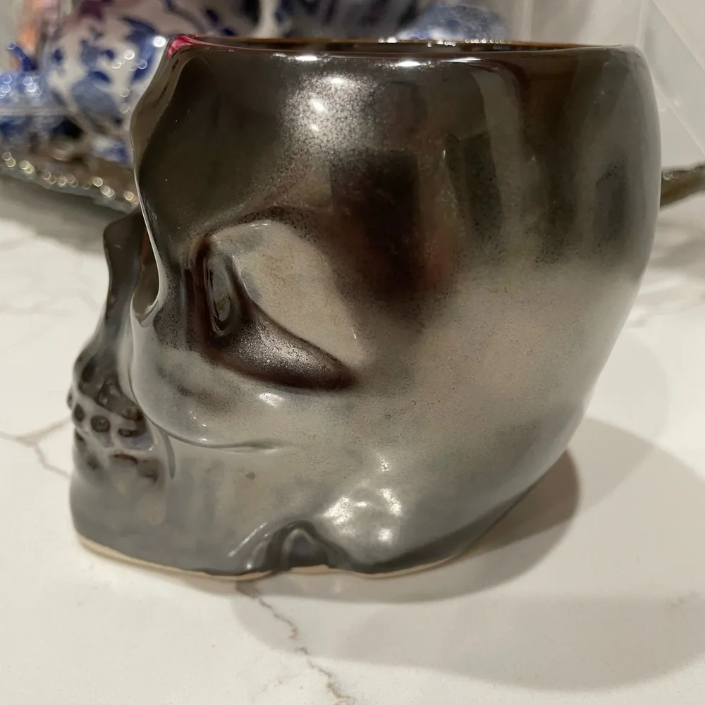 Set of 2 West Elm Skull Mugs Metallic Black Ceramic 19oz Large